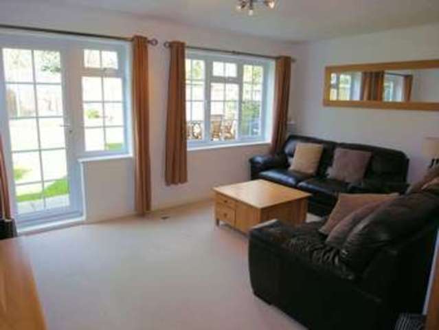  Image of 3 bedroom Detached house for sale in Lyons Drive Guildford GU2 at Lyons Drive  Guildford, GU2 9YP