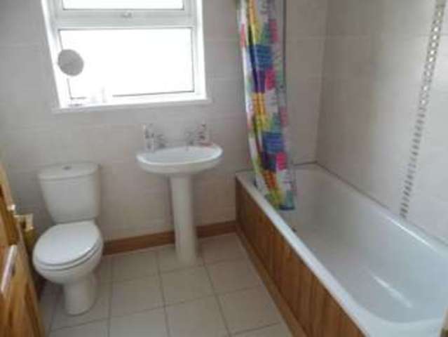  Image of 3 bedroom Semi-Detached house for sale in Maesglas Pontyates Llanelli SA15 at Llanelli Carmarthenshire Llanelli, SA15 5SH