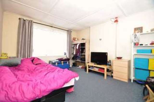  Image of 2 bedroom Flat for sale in Malden Road New Malden KT3 at Malden Road  New Malden, KT3 6AR