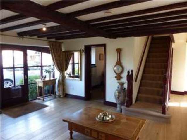  Image of 5 bedroom Barn Conversion for sale in Manor Court Rushden NN10 at Rushden Northamptonshire Rushden, NN10 0NN