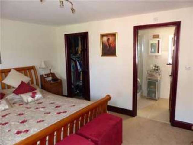  Image of 5 bedroom Barn Conversion for sale in Manor Court Rushden NN10 at Rushden Northamptonshire Rushden, NN10 0NN
