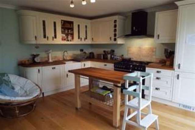  Image of 3 bedroom Detached house to rent in Mansfield Close Parkstone Poole BH14 at Poole, BH14 0DH