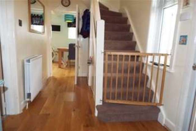  Image of 3 bedroom Detached house to rent in Mansfield Close Parkstone Poole BH14 at Poole, BH14 0DH
