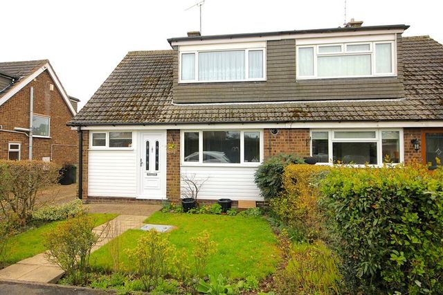  Image of 3 bedroom Semi-Detached house for sale in Maple Way Kensworth Dunstable LU6 at Maple Way Kensworth Dunstable, LU6 3RT