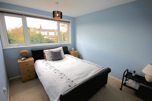  Image of 3 bedroom Semi-Detached house for sale in Maple Way Kensworth Dunstable LU6 at Maple Way Kensworth Dunstable, LU6 3RT