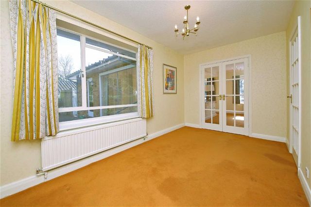  Image of 3 bedroom Property for sale in Maplin Close London N21 at Maplin Close Winchmore Hill Winchmore Hill, N21 1NB