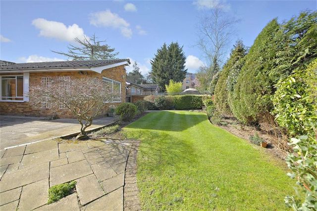  Image of 3 bedroom Property for sale in Maplin Close London N21 at Maplin Close Winchmore Hill Winchmore Hill, N21 1NB