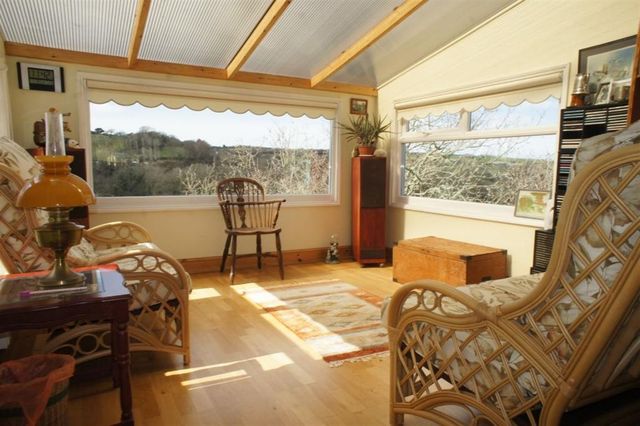  Image of 4 bedroom Property for sale in Marconi Close Helston TR13 at Marconi Close Helston Helston, TR13 8PD