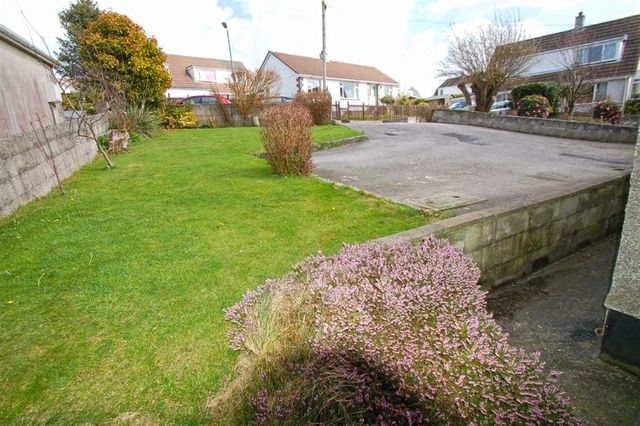  Image of 4 bedroom Property for sale in Marconi Close Helston TR13 at Marconi Close Helston Helston, TR13 8PD