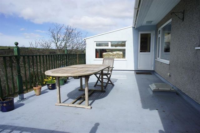  Image of 4 bedroom Property for sale in Marconi Close Helston TR13 at Marconi Close Helston Helston, TR13 8PD