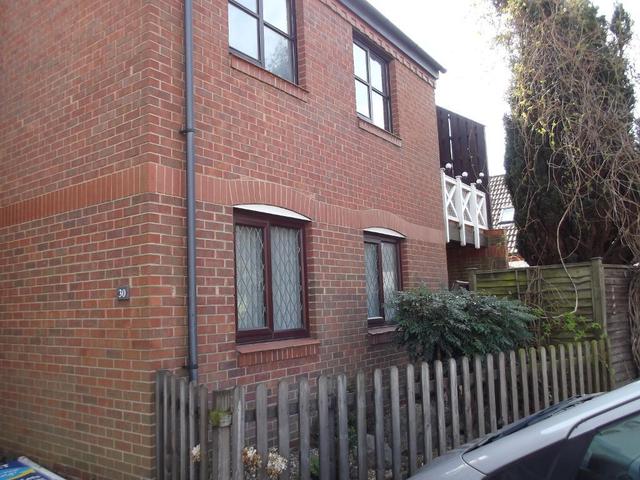  Image of 2 bedroom Apartment to rent in Marine Wharf Hull HU1 at Hull Marina  Hull, HU1 2TY