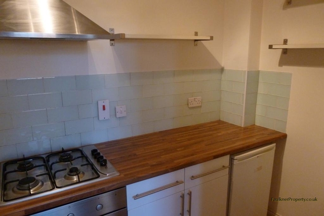  Image of 1 bedroom Apartment to rent in Market Square Buckingham MK18 at <br>Market Sq  Buckingham, MK18 1XG
