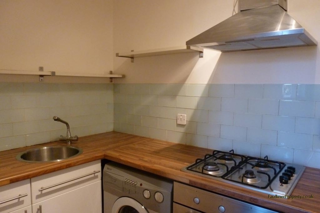  Image of 1 bedroom Apartment to rent in Market Square Buckingham MK18 at <br>Market Sq  Buckingham, MK18 1XG