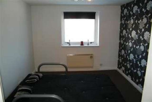  Image of 2 bedroom Flat to rent in Mavisbank Gardens Govan Glasgow G51 at Glasgow, G51 1HG
