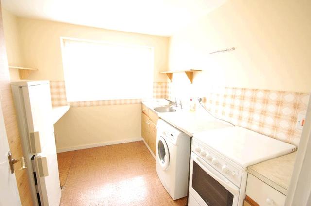  Image of 2 bedroom Maisonette to rent in Melling Close Earley Reading RG6 at Melling Close Earley Earley, RG6 7XN