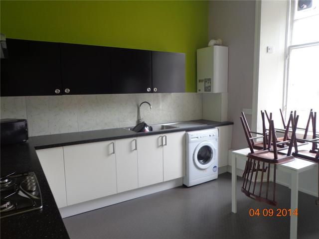  Image of 5 bedroom Flat to rent in Merchiston Place Edinburgh EH10 at Bruntsfield Edinburgh Edinburgh, EH10 4NP
