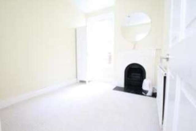  Image of 2 bedroom Maisonette for sale in Mersham Road Thornton Heath CR7 at Thornton Heath Surrey Upper Norwood, CR7 8NU