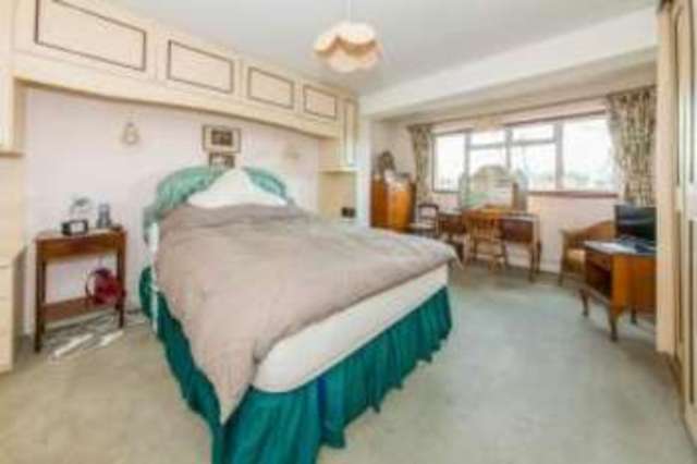  Image of 3 bedroom Detached house for sale in London Road South Merstham Redhill RH1 at Merstham Redhill Merstham, RH1 3DT
