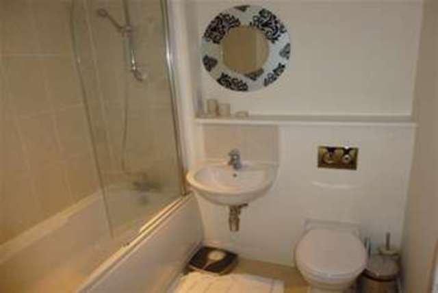  Image of 1 bedroom Property to rent in Great Colmore Street Birmingham B15 at Birmingham, B15 2AY