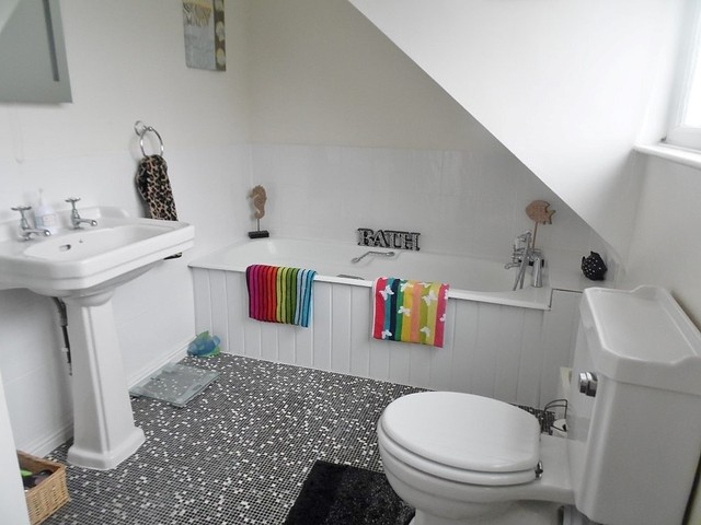  Image of 4 bedroom Detached house for sale in Mill Road Waterlooville PO7 at Mill Road  Waterlooville, PO7 7AP