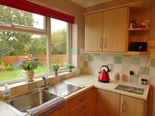  Image of 4 bedroom Detached house for sale in Mill Road Waterlooville PO7 at Mill Road  Waterlooville, PO7 7AP