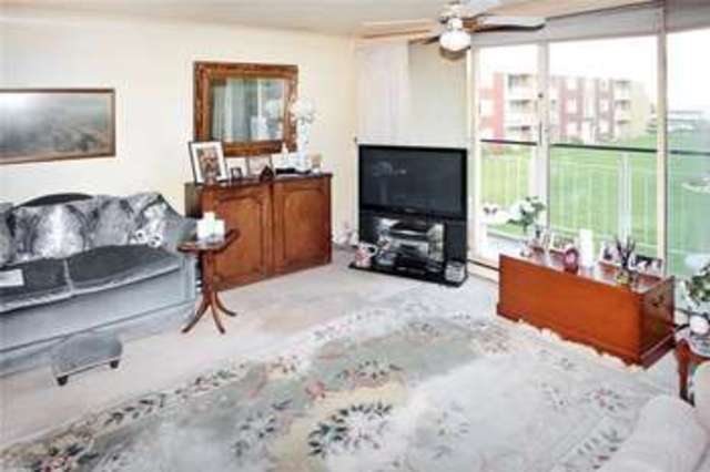  Image of 3 bedroom Apartment for sale in Millfield Close Rustington Littlehampton BN16 at Rustington Rustington, BN16 2JY