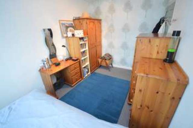  Image of 4 bedroom Detached house for sale in Milnthorpe Drive Sandal Wakefield WF2 at Sandal Wakefield West Yorkshire, WF2 7HU