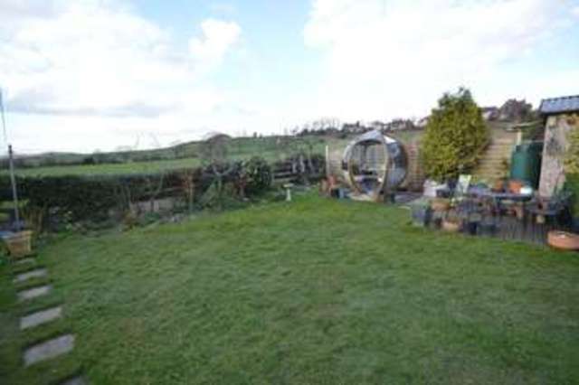  Image of 4 bedroom Detached house for sale in Milnthorpe Drive Sandal Wakefield WF2 at Sandal Wakefield West Yorkshire, WF2 7HU