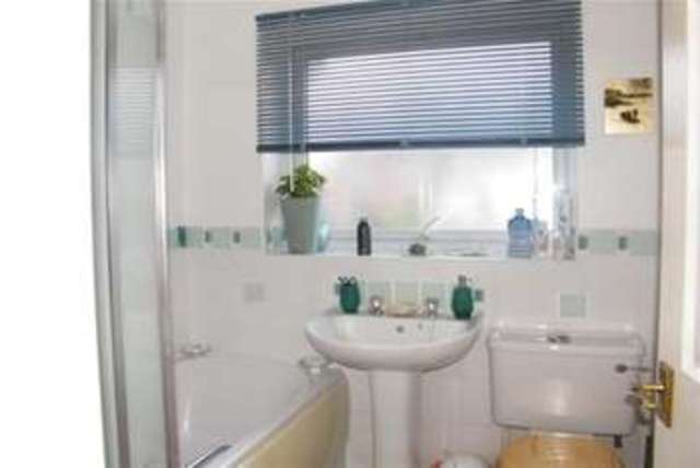  Image of 2 bedroom Terraced house to rent in Miry Lane Westhoughton Bolton BL5 at Bolton, BL5 2HW