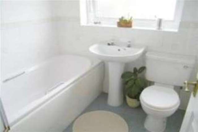  Image of 2 bedroom Terraced house to rent in Miry Lane Westhoughton Bolton BL5 at Bolton, BL5 2HW
