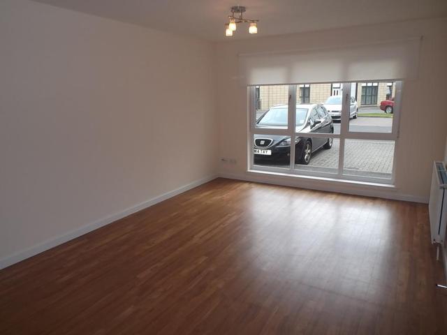  Image of 2 bedroom Flat to rent in Monart Road Perth PH1 at Perth Perthshire Perthshire, PH1 5US