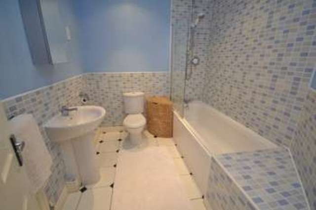  Image of 4 bedroom Town House for sale in Moorcroft Ossett WF5 at Ossett West Yorkshire, WF5 9JL