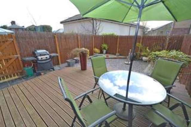  Image of 4 bedroom Town House for sale in Moorcroft Ossett WF5 at Ossett West Yorkshire, WF5 9JL