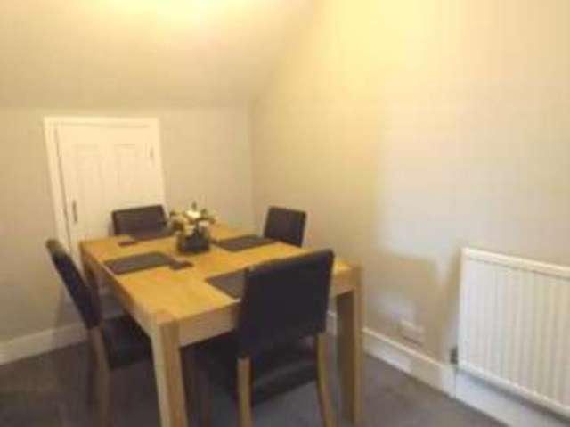  Image of 1 bedroom Flat for sale in Moreton Road South Croydon CR2 at Sanderstead, CR2 7DL
