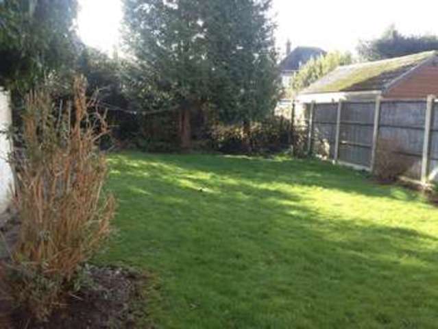  Image of 2 bedroom Flat to rent in Mortimer Road Bournemouth BH8 at Mortimer Road  Bournemouth, BH8 9HP