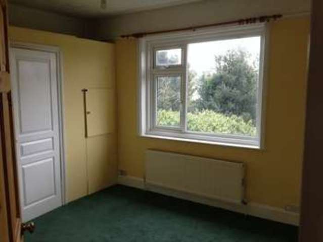  Image of 2 bedroom Flat to rent in Mortimer Road Bournemouth BH8 at Mortimer Road  Bournemouth, BH8 9HP