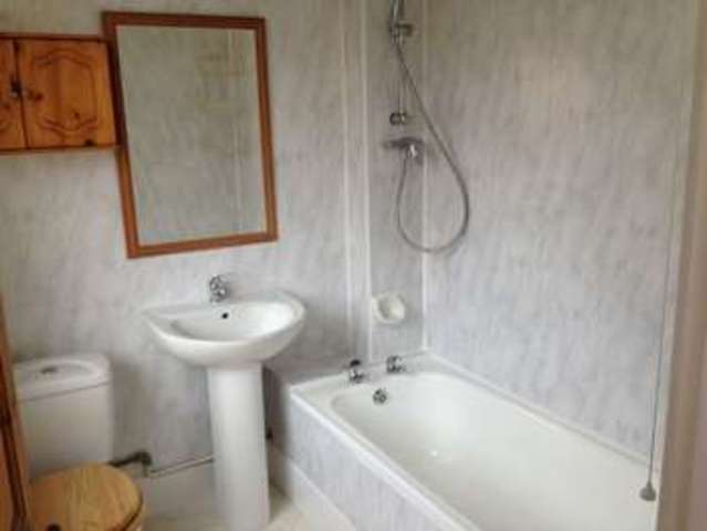  Image of 2 bedroom Flat to rent in Mortimer Road Bournemouth BH8 at Mortimer Road  Bournemouth, BH8 9HP