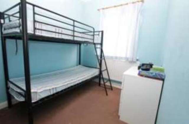  Image of 2 bedroom Maisonette for sale in Hither Green Lane London SE13 at Hither Green Lane London Hither Green, SE13 6RR
