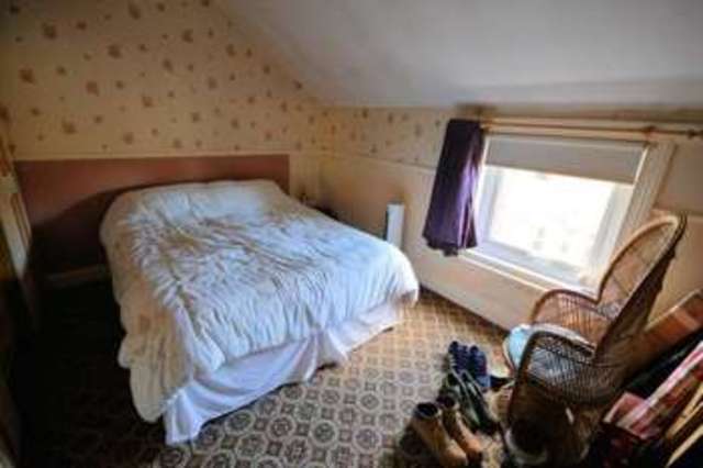  Image of 3 bedroom Town House for sale in Murchison Street Scarborough YO12 at Murchison Street  Scarborough, YO12 7RN
