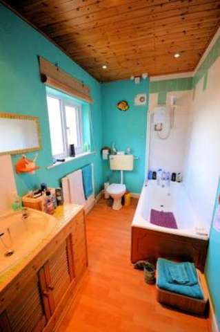  Image of 3 bedroom Town House for sale in Murchison Street Scarborough YO12 at Murchison Street  Scarborough, YO12 7RN