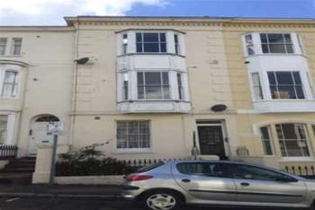  Image of 2 bedroom Flat to rent in Nelson Street Ryde PO33 at Ryde, PO33 2EZ