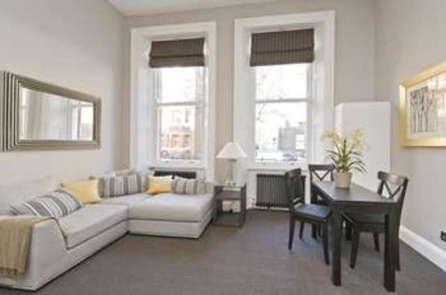  Image of 1 bedroom Ground Flat for sale in Nevern Square London SW5 at Nevern Square  London, SW5 9PD