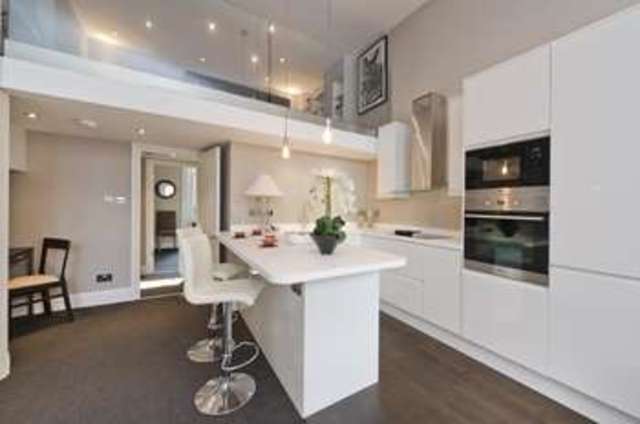  Image of 1 bedroom Ground Flat for sale in Nevern Square London SW5 at Nevern Square  London, SW5 9PD