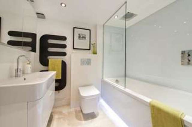  Image of 1 bedroom Ground Flat for sale in Nevern Square London SW5 at Nevern Square  London, SW5 9PD