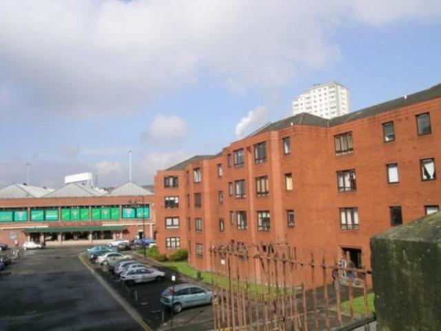  Image of 2 bedroom Flat to rent in New City Road Glasgow G4 at Cowcaddens Glasgow Glasgow, G4 9DF