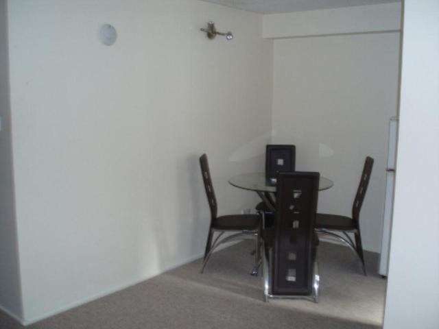  Image of 2 bedroom Flat to rent in New City Road Glasgow G4 at Cowcaddens Glasgow Glasgow, G4 9DF