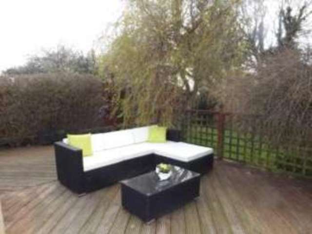  Image of 3 bedroom Bungalow for sale in Fairlee Road Newport PO30 at Newport Isle of Wight Staplers, PO30 2EW