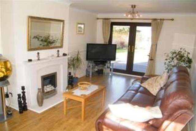  Image of 4 bedroom Detached house to rent in Cavendish Way Laindon Basildon SS15 at Basildon, SS15 4ET