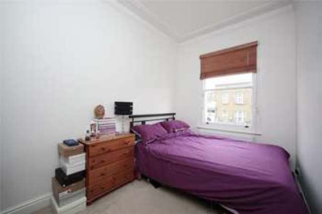  Image of 1 bedroom Flat to rent in Northcote Road London SW11 at Battersea London Clapham Junction, SW11 1NZ