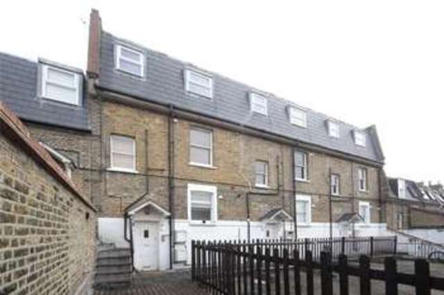  Image of 1 bedroom Flat to rent in Northcote Road London SW11 at Battersea London Clapham Junction, SW11 1NZ